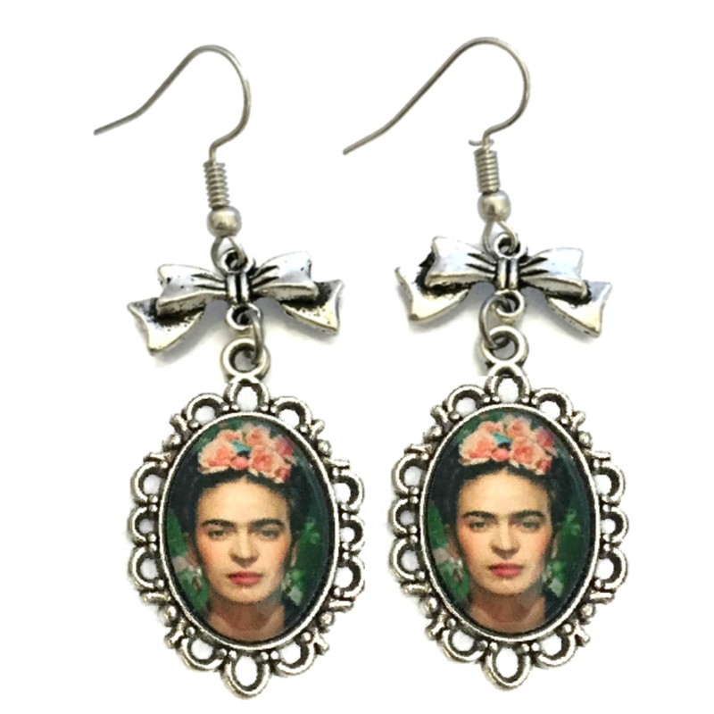Örhängen Frida Kahlo Silver Rosett Feminist Symbol Feminism Ikon