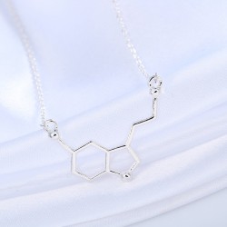 Halsband Molekyl Serotonin Molecule Kemi Silverpläterad.