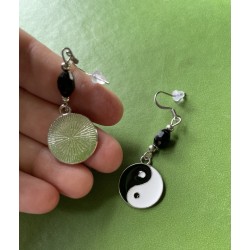 Örhängen Yin Yang Symbol Kraft Energi Rostfria krokar